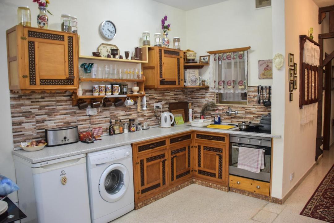 Mangion House منزل للإقامة مرسلوك